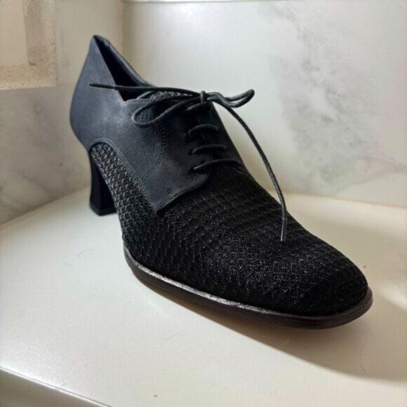 Amalfi (7.5 B) Elegant Italian Black Mesh Oxford Square Toe Lace Up Heels - Picture 1 of 9